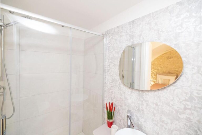 12 Doccia - Minoa 55 Vieste